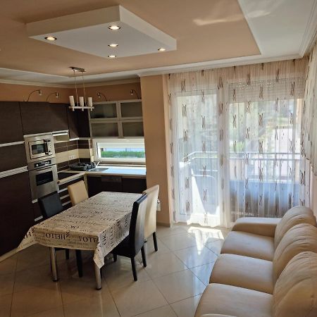Betti Apartman Siófok Zewnętrze zdjęcie