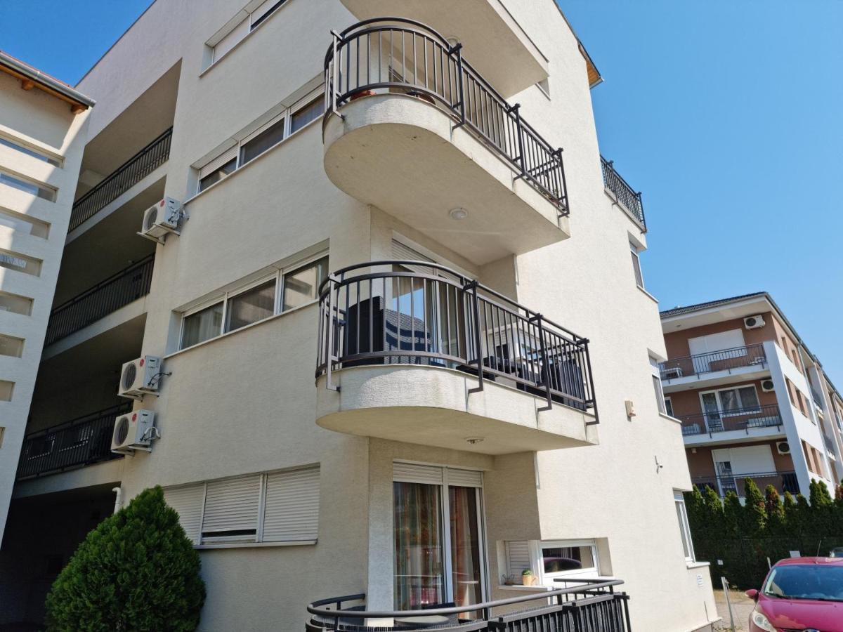 Betti Apartman Siófok Zewnętrze zdjęcie