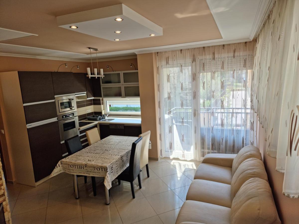 Betti Apartman Siófok Zewnętrze zdjęcie